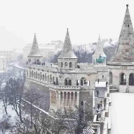 Historic Panorama In The Centre Budapešť